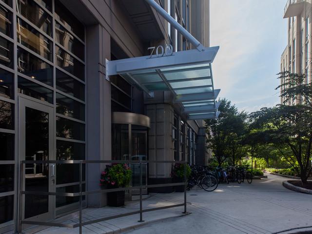 700 N Larrabee St. #912, Chicago, IL 60654