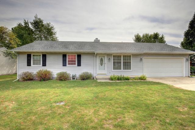 402 Crestwood Dr., St. Joseph, IL 61873