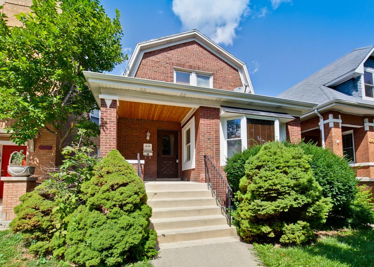 5422 W Agatite Ave., Chicago, IL 60630