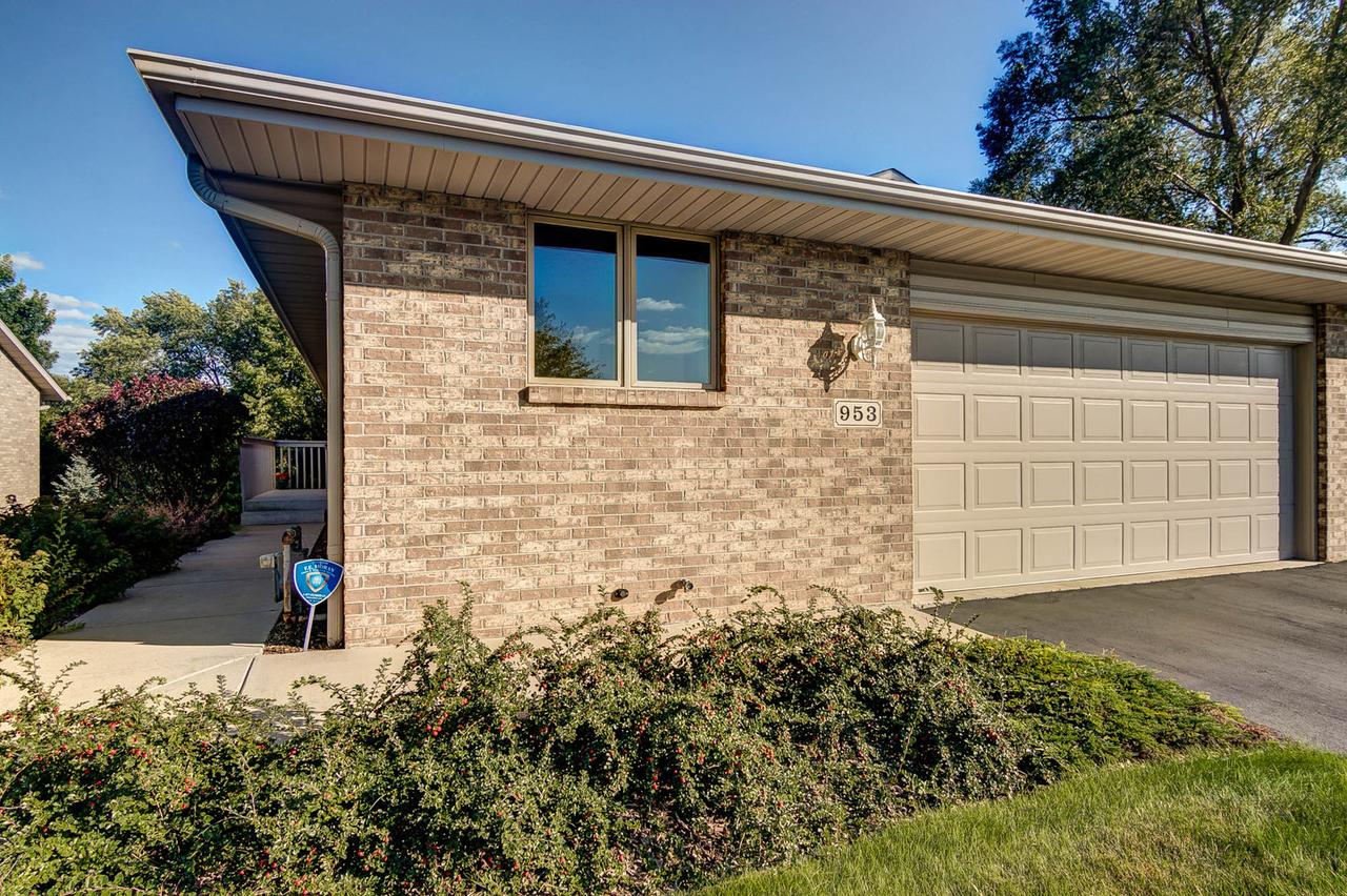 953 High Point Dr. #293A, Rockton, IL 61072