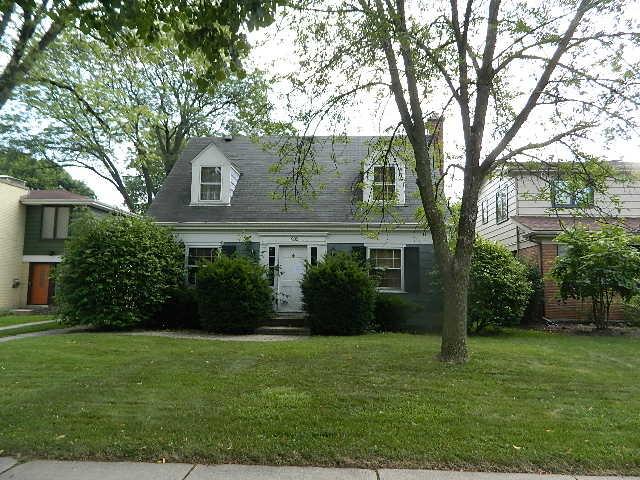 935 S Brainard Ave., La Grange, IL 60525