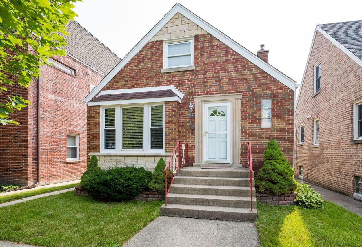 3767 N Oleander Ave., Chicago, IL 60634