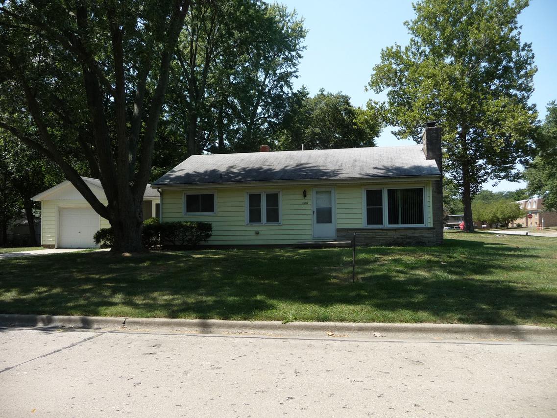 1001 S Western Ave., Champaign, IL 61821