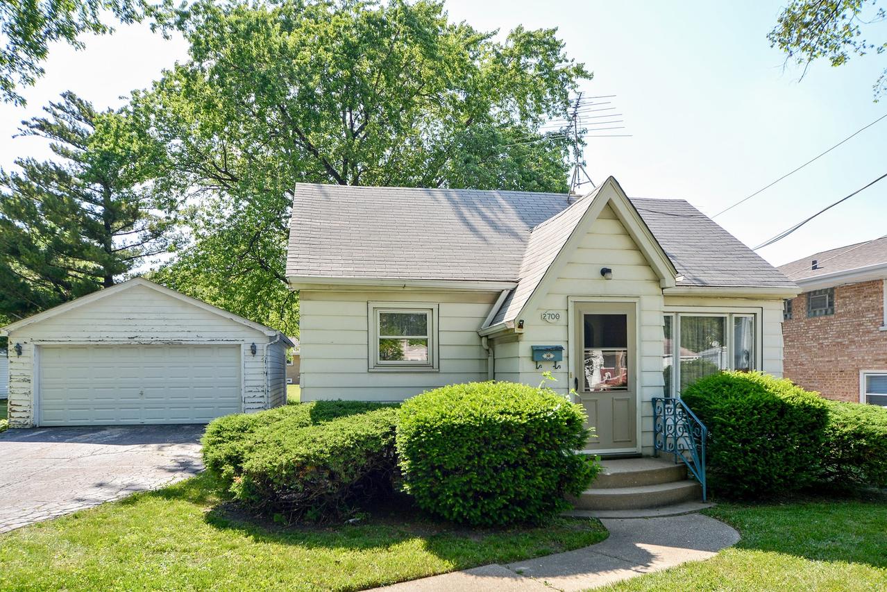 2700 Landen Dr., Leyden Township, IL 60164