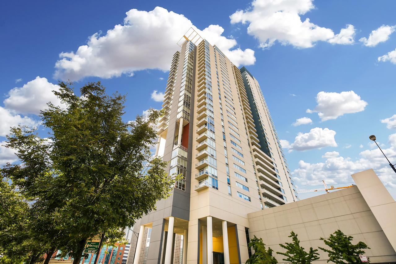 737 W Washington Blvd. #1306, Chicago, IL 60661
