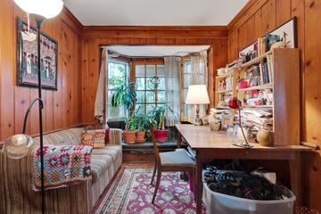 9034 S Leavitt St., Chicago, IL 60643