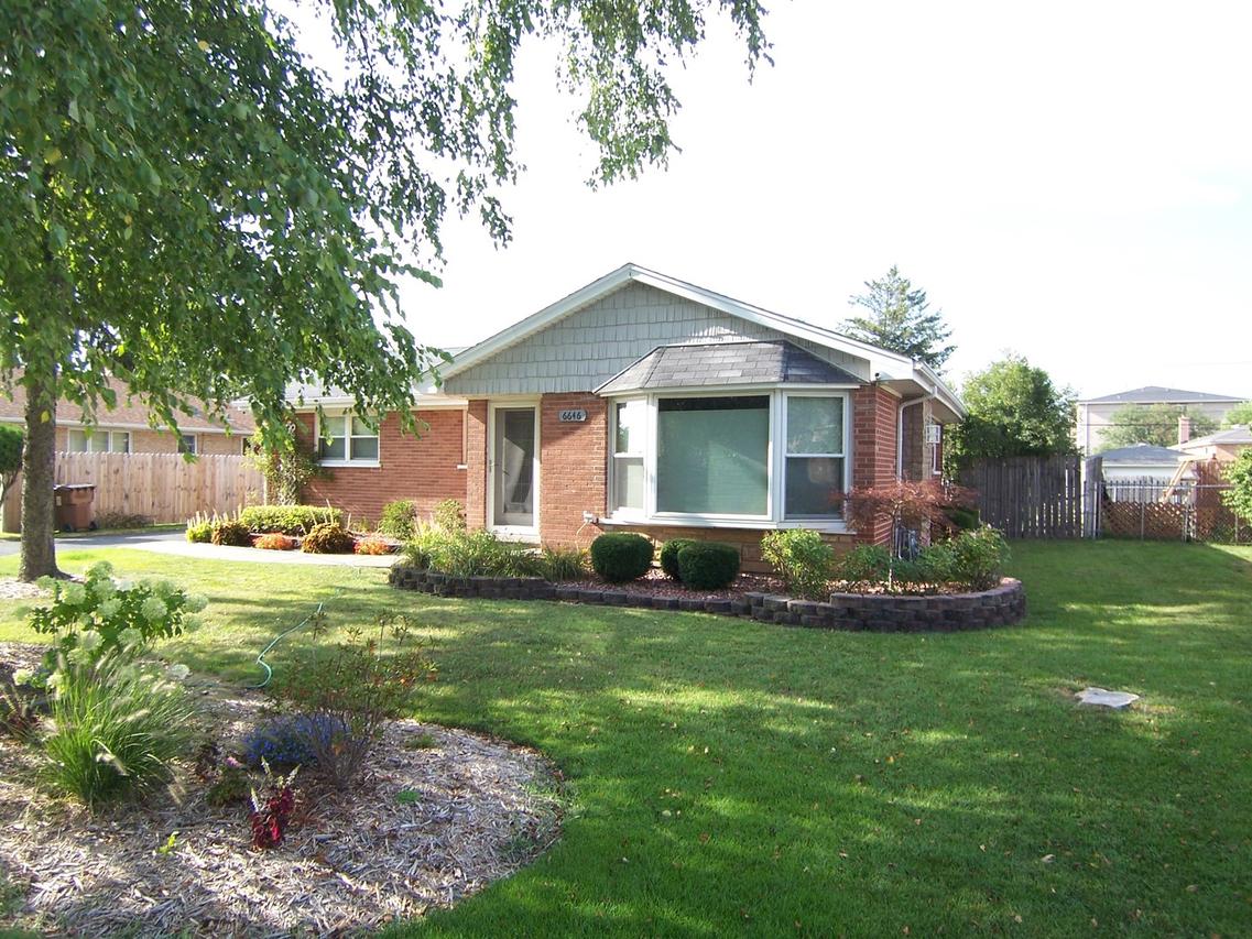 6646 W 87th Pl., Oak Lawn, IL 60453