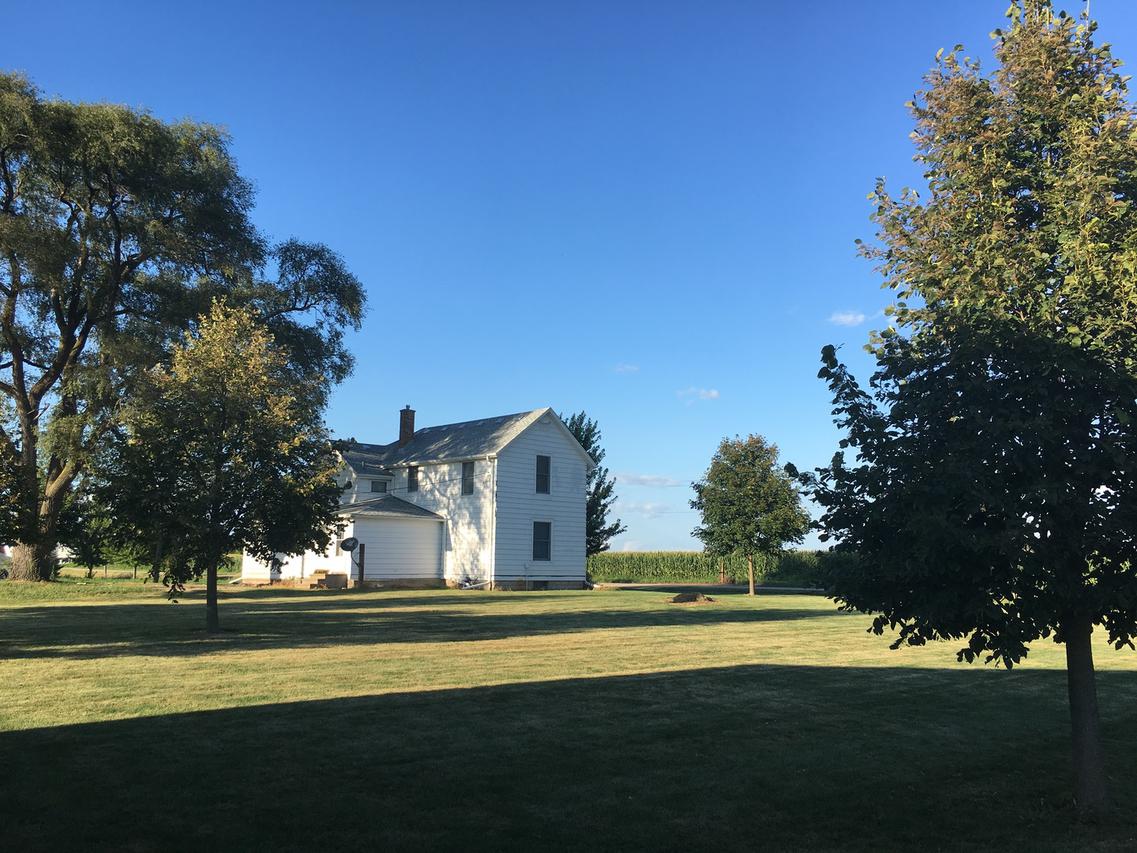 27037 Esmond Rd., Esmond, IL 60129