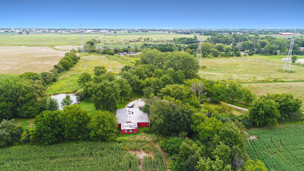 10306 W Steger Rd., Frankfort, IL 60423