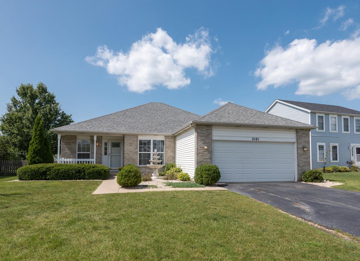 2101 Wesmere Lakes Dr., Plainfield, IL 60586