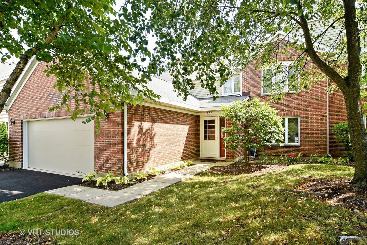 1607 N Courtland Dr., Arlington Heights, IL 60004