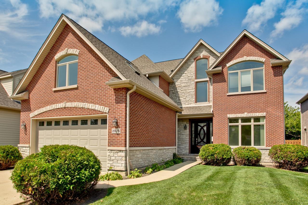 2026 Maple Ave., Northbrook, IL 60062
