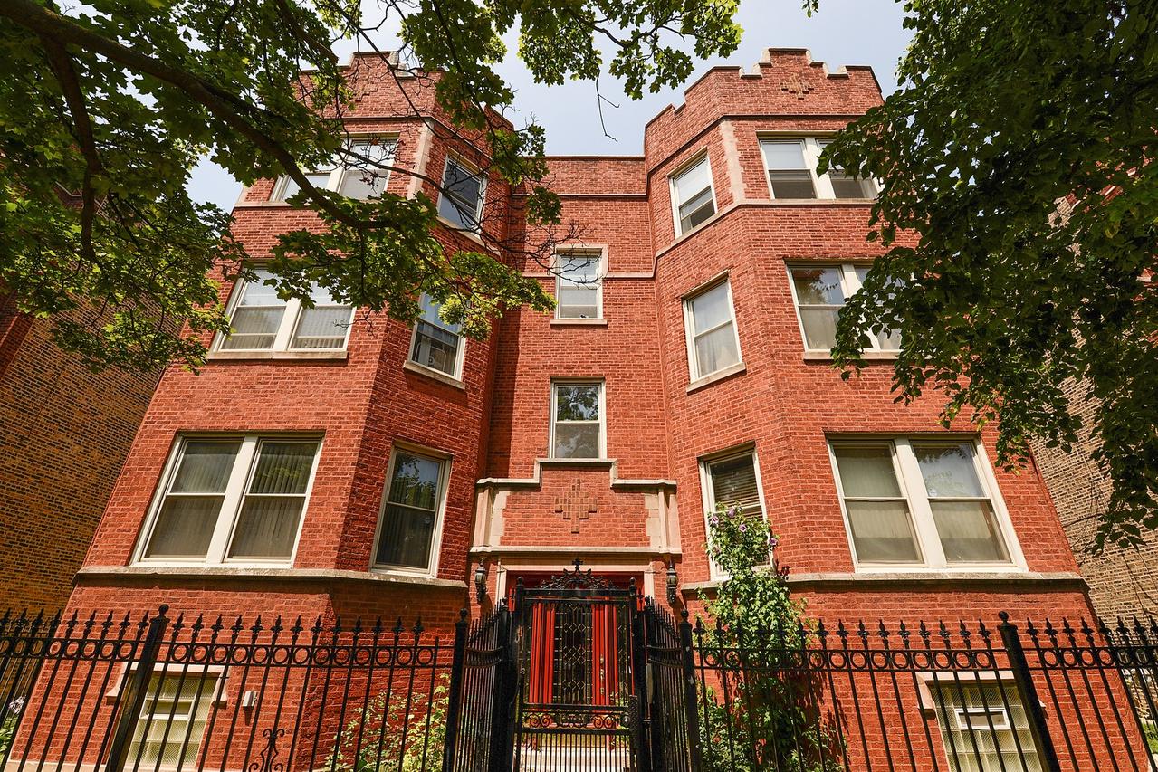 2720 N Sawyer Ave. #3, Chicago, IL 60647