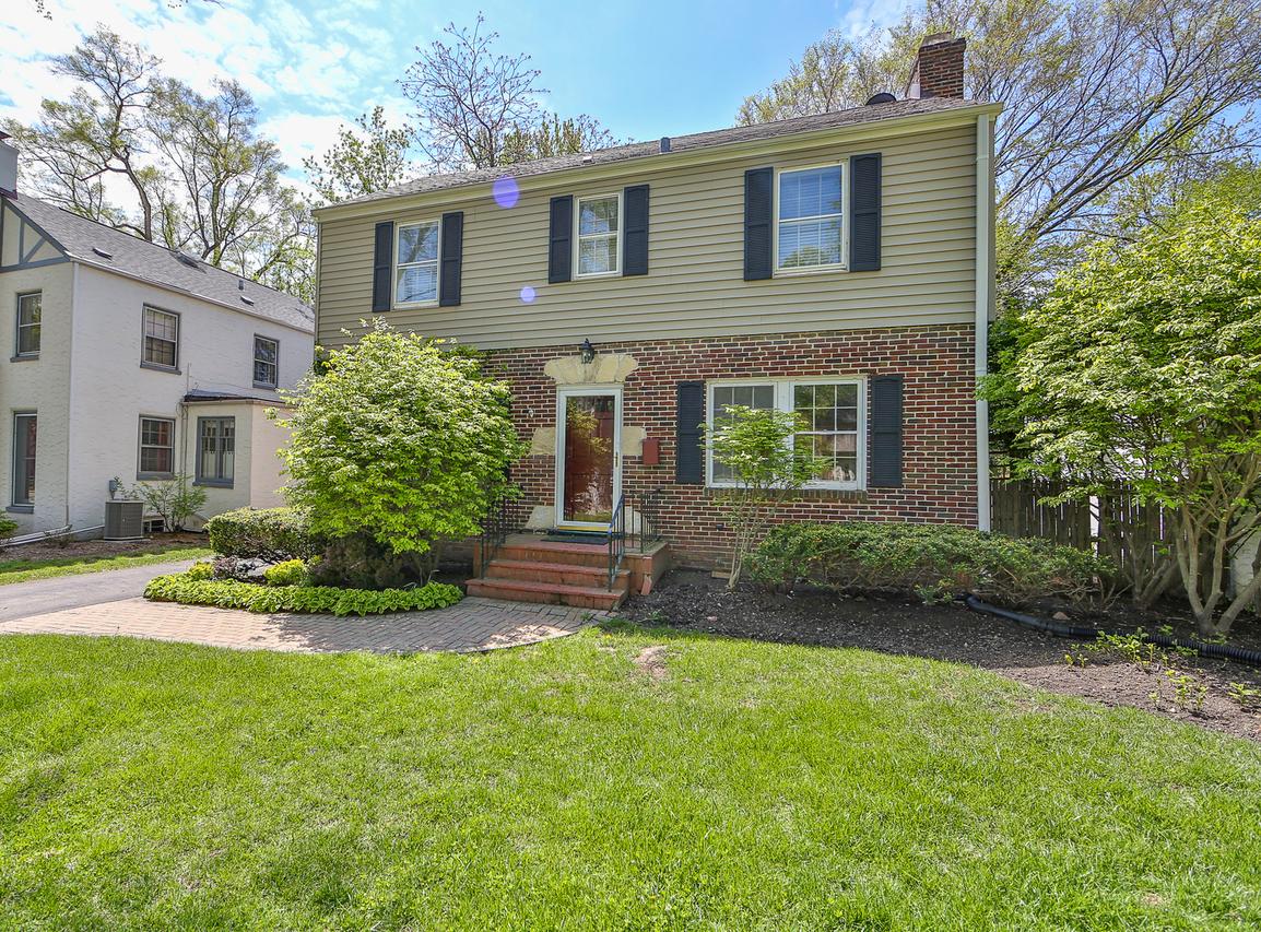 2139 Illinois Rd., Northbrook, IL 60062