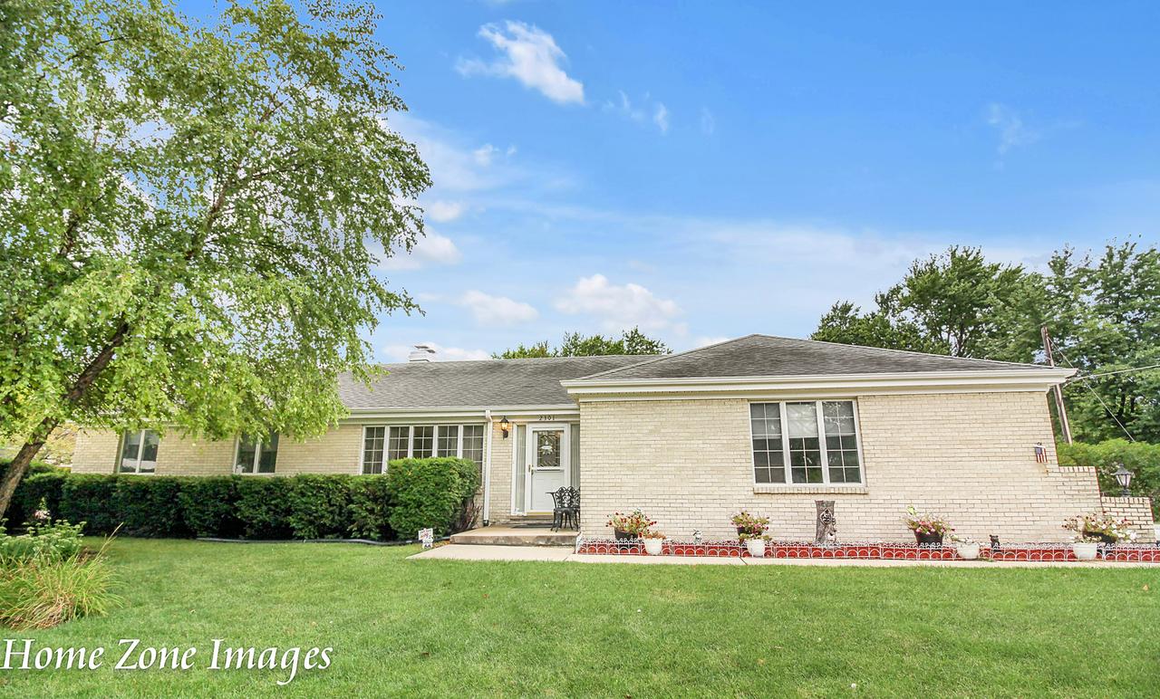 2301 Taylor St., Joliet, IL 60435