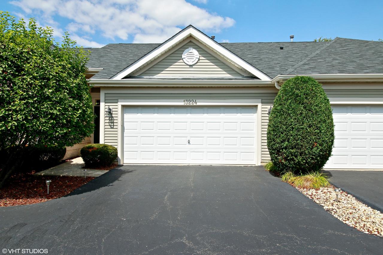13224 S Carlisle Ln., Plainfield, IL 60544