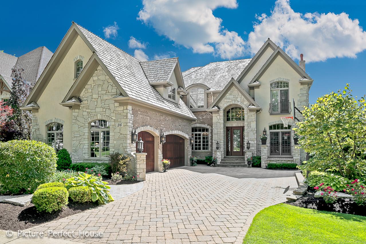 26 S Fremont St., Naperville, IL 60540