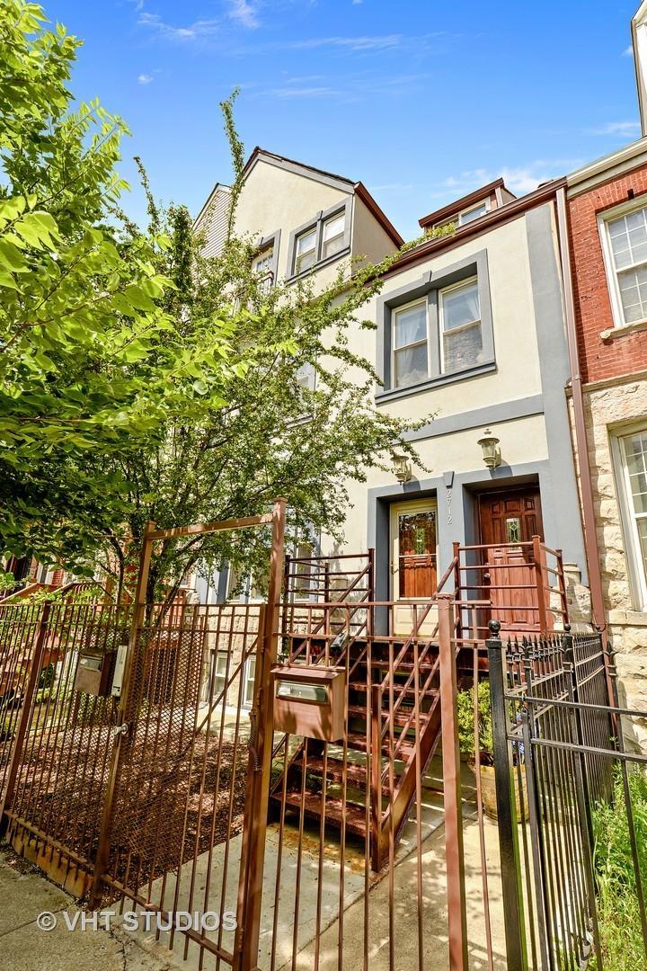 2712 W Warren Blvd. #1, Chicago, IL 60612