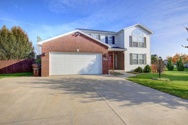 102 N Heritage Dr., Fisher, IL 61843