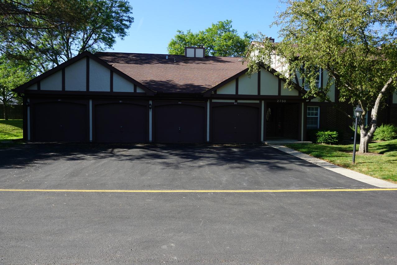 2750 Northampton Dr. #A2, Rolling Meadows, IL 60008