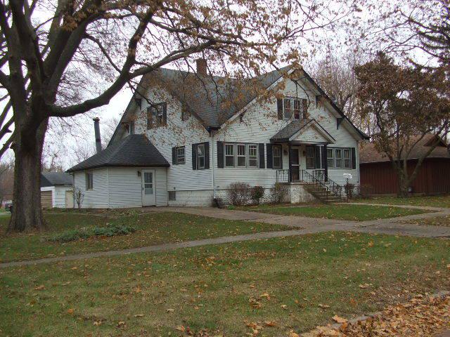 403 E 3rd St., Gilman, IL 60938