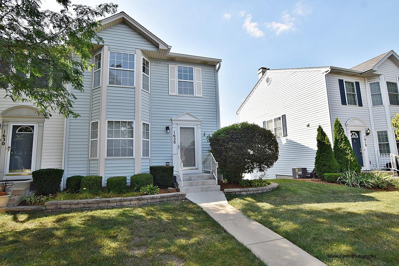 1620 Salem Ct., Geneva, IL 60134