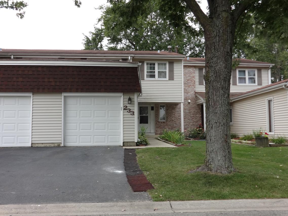 233 Douglass Way, Bolingbrook, IL 60440