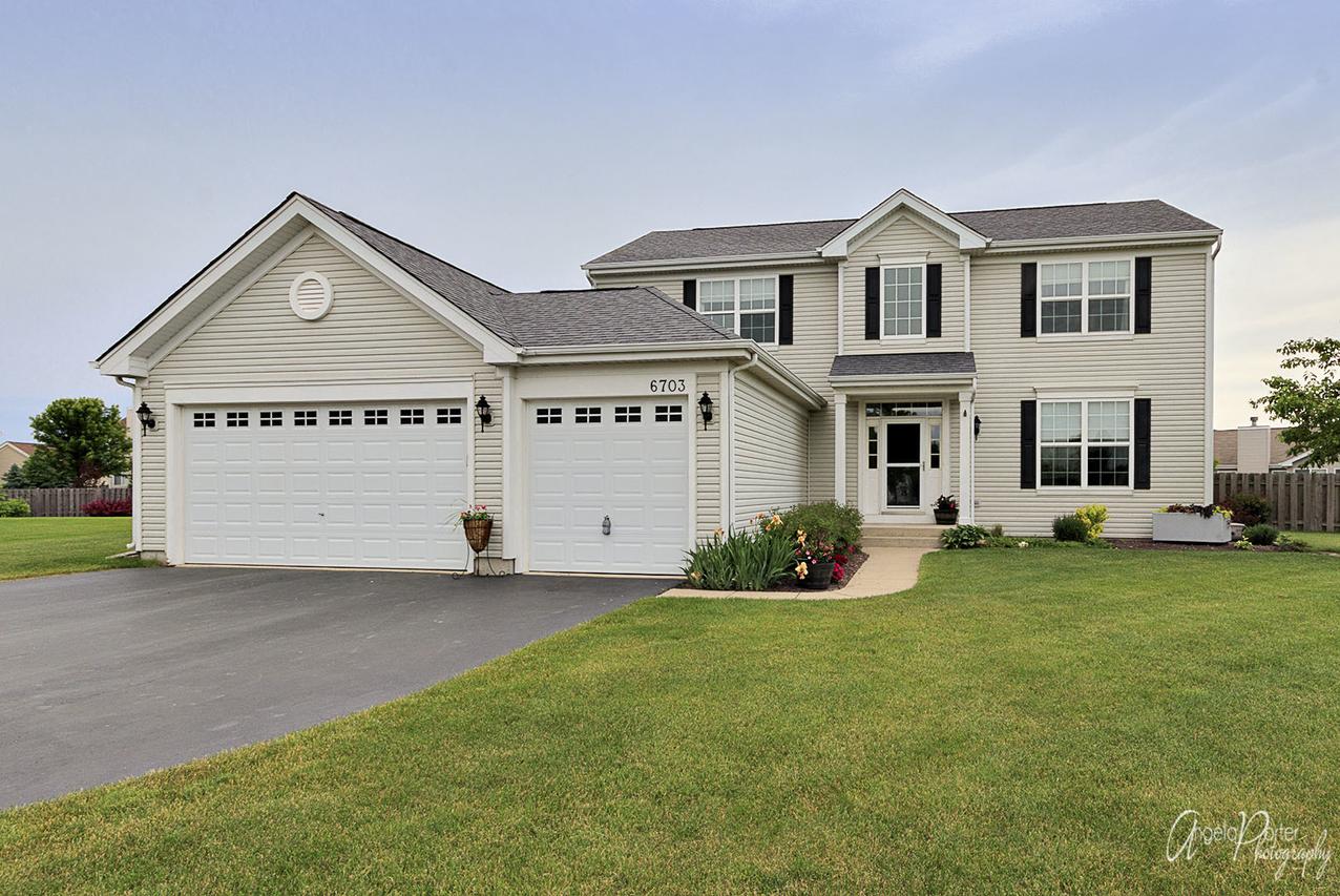 6703 Glenmoor Ct., Mchenry, IL 60050