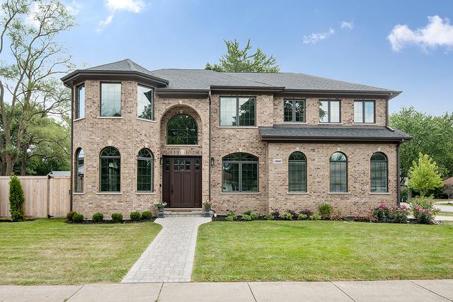 1900 Big Oak Ln., Northbrook, IL 60062