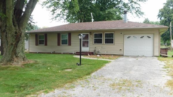 320 Erickson Rd., Rochelle, IL 61068