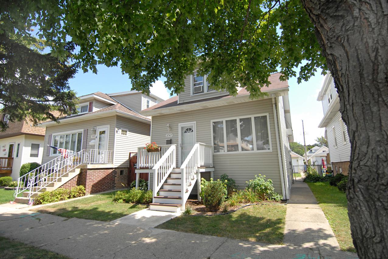 3747 N Olcott Ave., Chicago, IL 60634