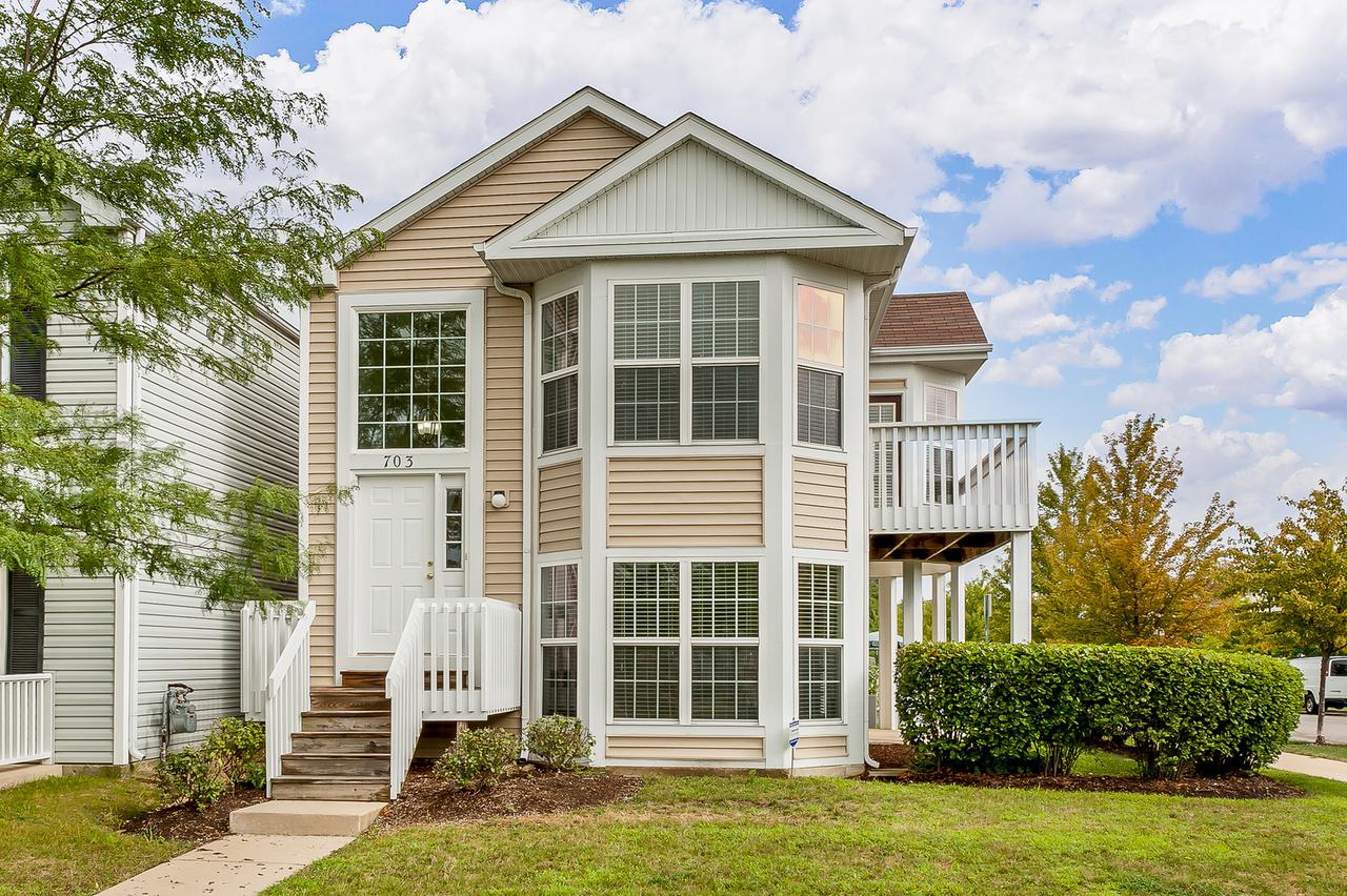 703 Four Seasons Blvd., Aurora, IL 60504