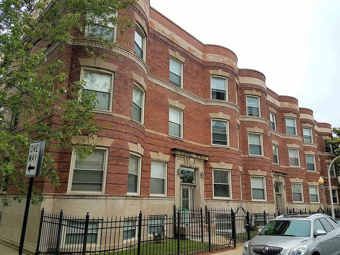 536 E 44th St. #2, Chicago, IL 60653
