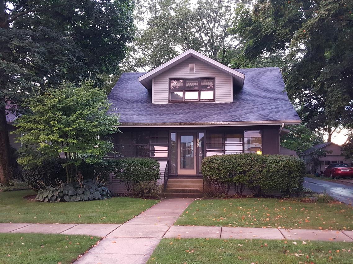 608 Austin Ave., Woodstock, IL 60098