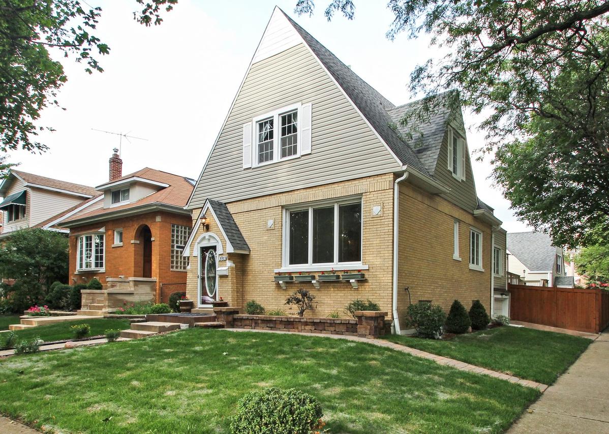 3703 N Oriole Ave., Chicago, IL 60634