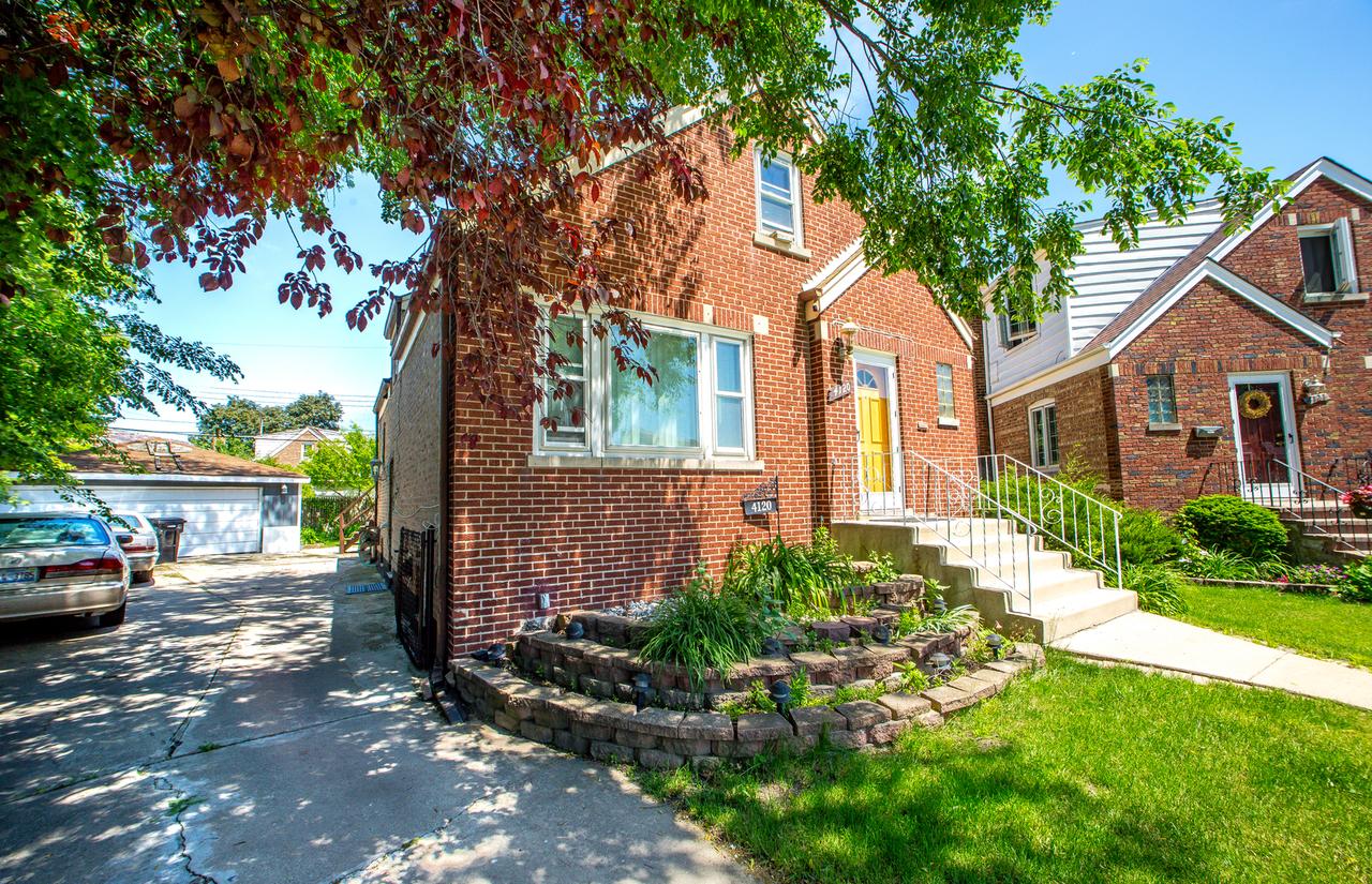 4120 W 69th Pl., Chicago, IL 60629