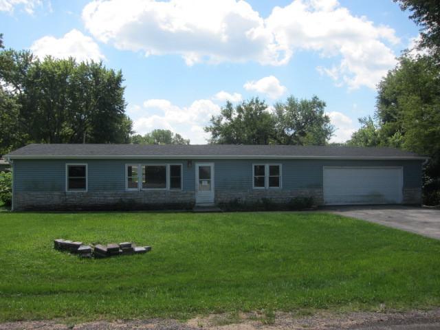 7413 Parkwood Dr., Wonder Lake, IL 60097