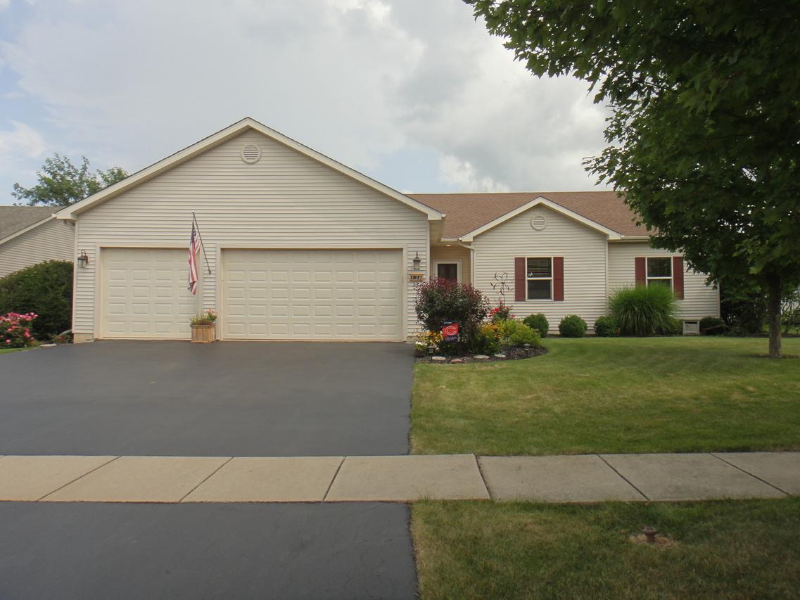 526 S Huntley St., Maple Park, IL 60151