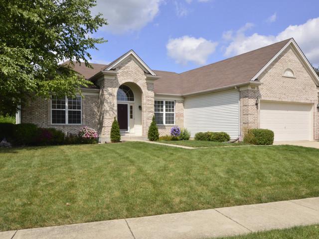 310 W Prairie Walk Ln., Round Lake, IL 60073