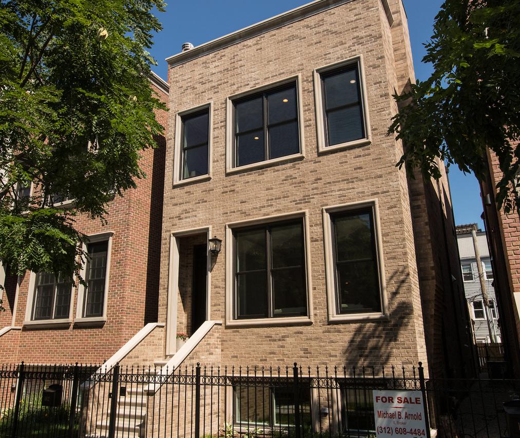 1102 W Fry St., Chicago, IL 60642