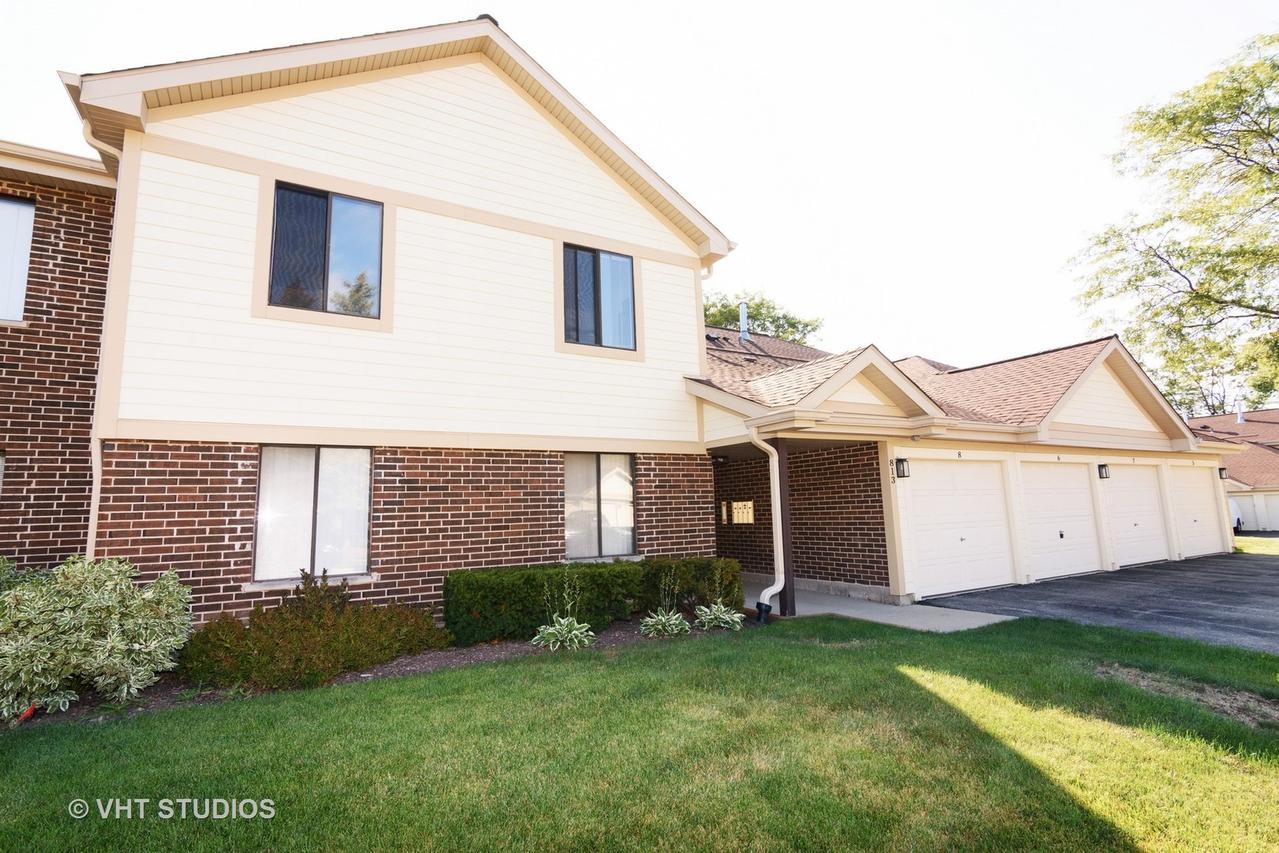 813 E Carriage Ln. #6, Palatine, IL 60074