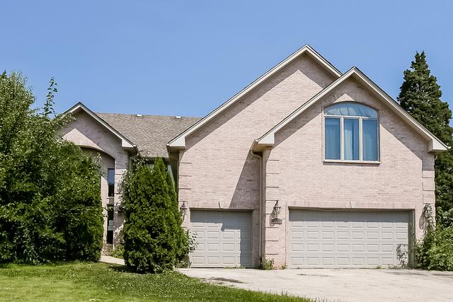 3650 Whirlaway Dr., Northbrook, IL 60062