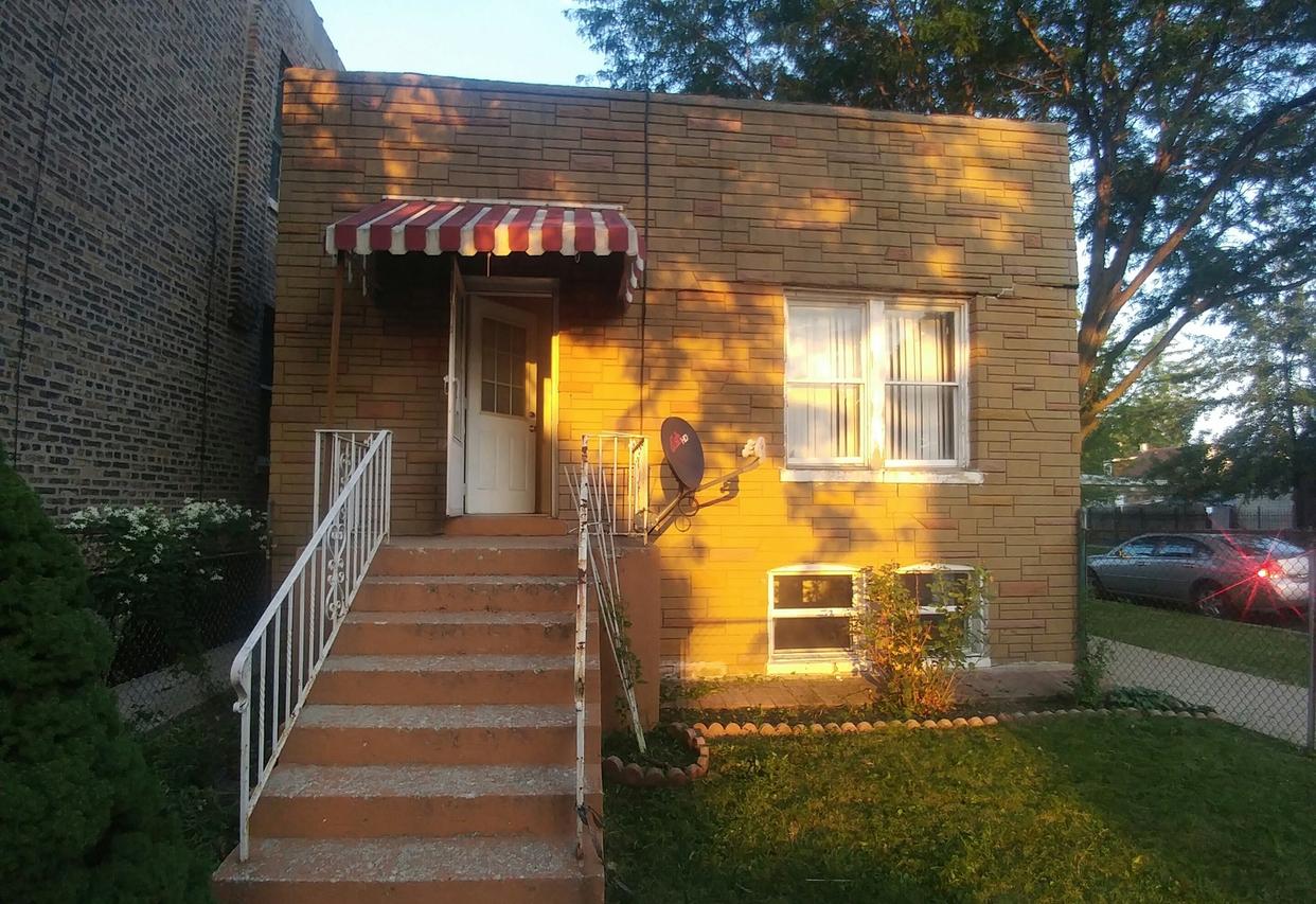 2859 S Harding Ave., Chicago, IL 60623