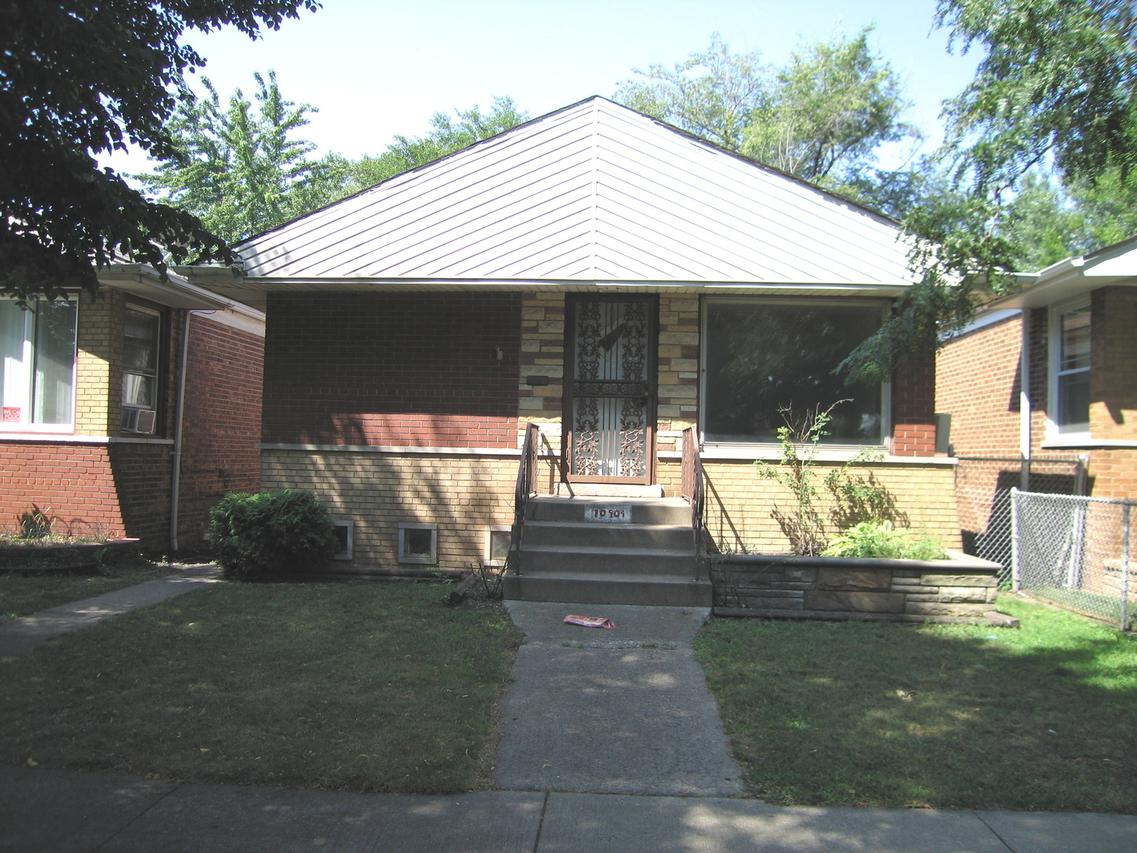 10904 S Buffalo Ave., Chicago, IL 60617