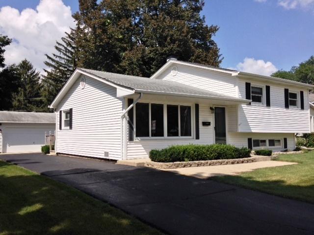 654 N Prairie Ave., Mundelein, IL 60060