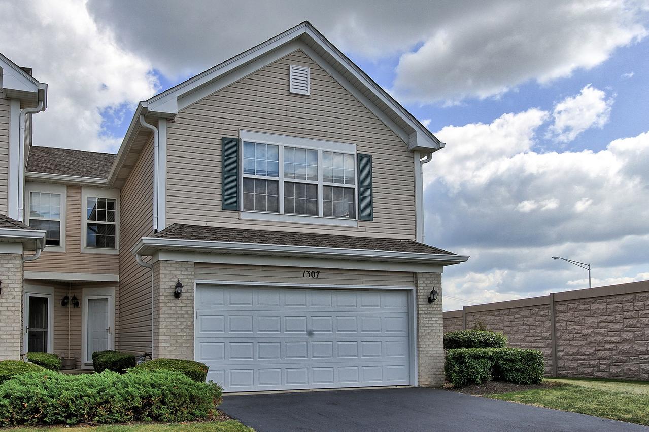 1307 Piper Ct., Crystal Lake, IL 60014