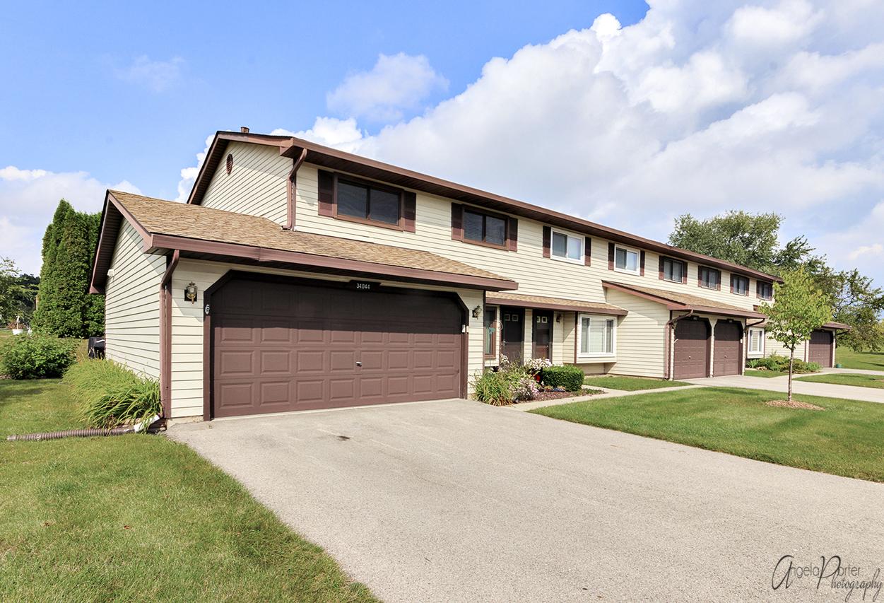 34044 N White Oak Ln. #46-A, Gurnee, IL 60031