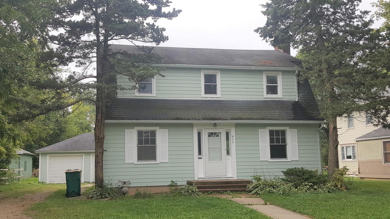 412 W Lincoln Hwy., Dekalb, IL 60115