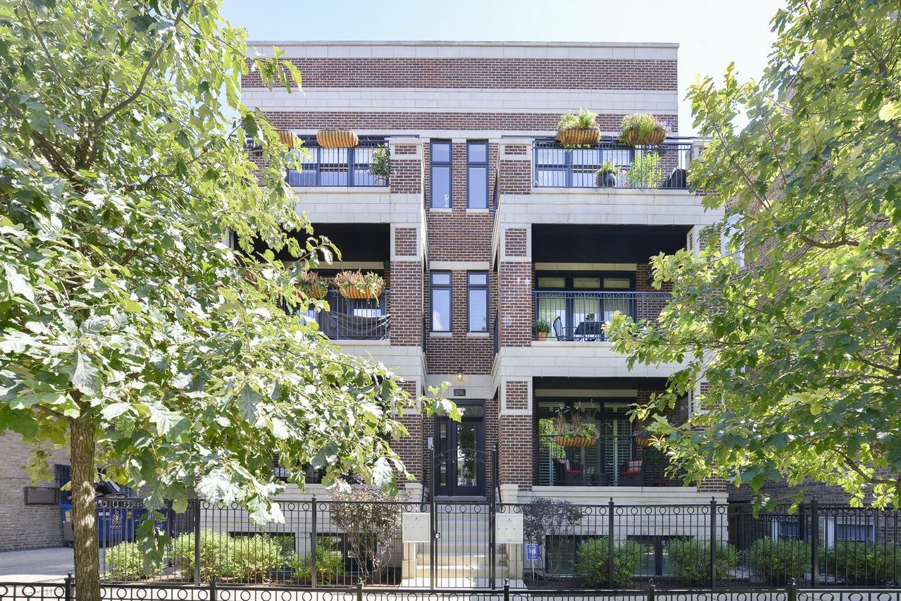 2741 N Mildred Ave. #2S, Chicago, IL 60614