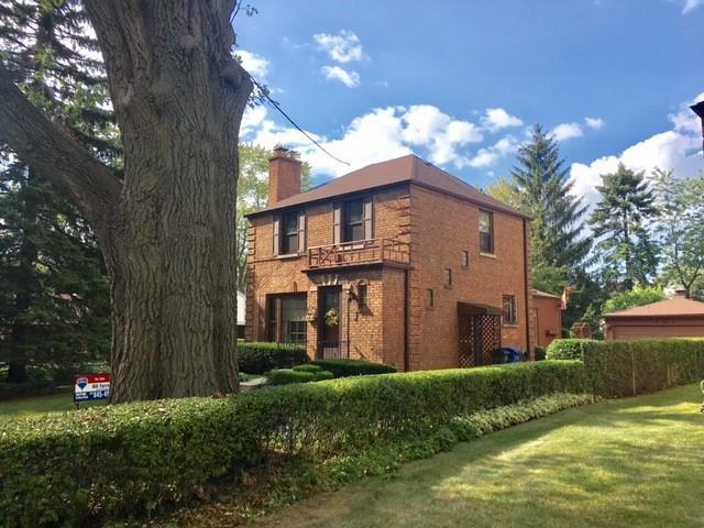 282 Harvey Ave., Des Plaines, IL 60016